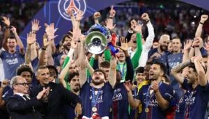 أفضل لاعب في دوري أبطال أوروبا… من هو خفيتشا كفاراتسخيليا نجم باريس سان جيرمان؟