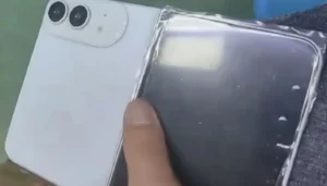 هاتف “أبل” القابل للطي يظهر في صورة مسربة.. وعودة ميزة الـ Touch ID إلى الواجهة