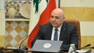 جوزف عون: لا نقبل أن تُملي علينا إيران ما يجب فعله… ومصمّم على المسار الدّيبلوماسي فلا حلّ عسكرياً
                         , 
                   إسرائيل تحرق لبنان وإيران تتلاعب بمصيره؟