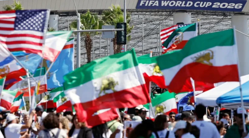 مئات المتظاهرين في لوس أنجليس قبل المباراة الأولى لإيران في كأس العالم 2026