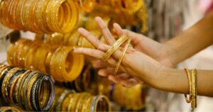 ​الذهب يتجه إلى ثالث خسارة أسبوعية بضغط من ارتفاع الدولار