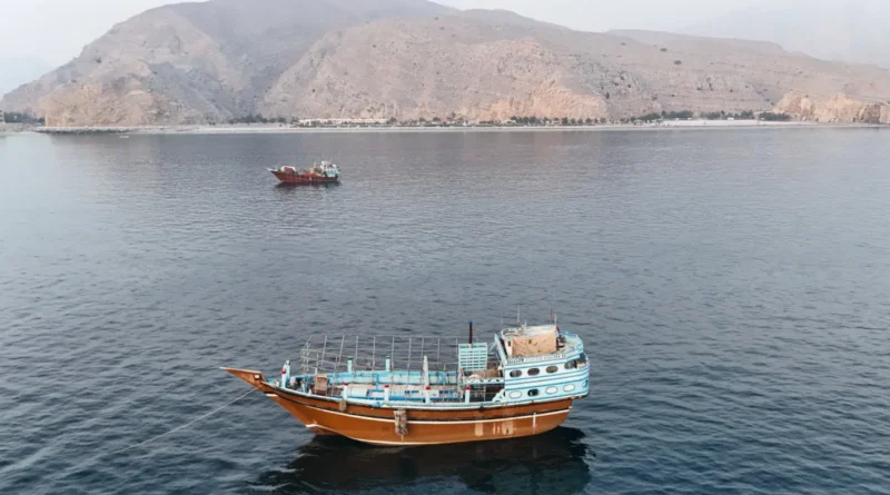 الخلاف على مسارات هرمز ولبنان يهزّ هدنة إيران و”التفاهم” مع واشنطن