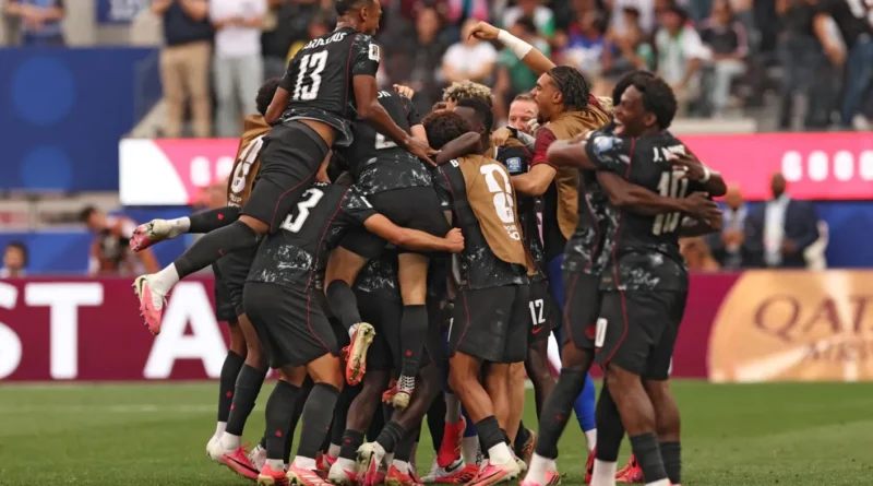 كندا أول المتأهلين إلى دور الـ16 في كأس العالم 2026