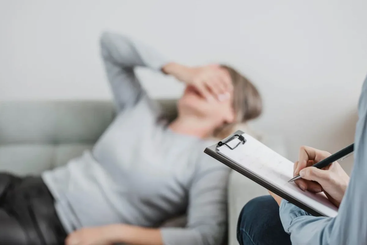 هل نُشخّص أنفسنا أكثر من اللازم؟