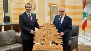 الشيباني في بيروت… إنشاء لجنة لبنانية سورية عليا وتأكيد ألا “نية لدمشق بالتدخل العسكري”
                         , 
                   زيارة الشيباني إلى بيروت تتجاوز الأبعاد الرسمية