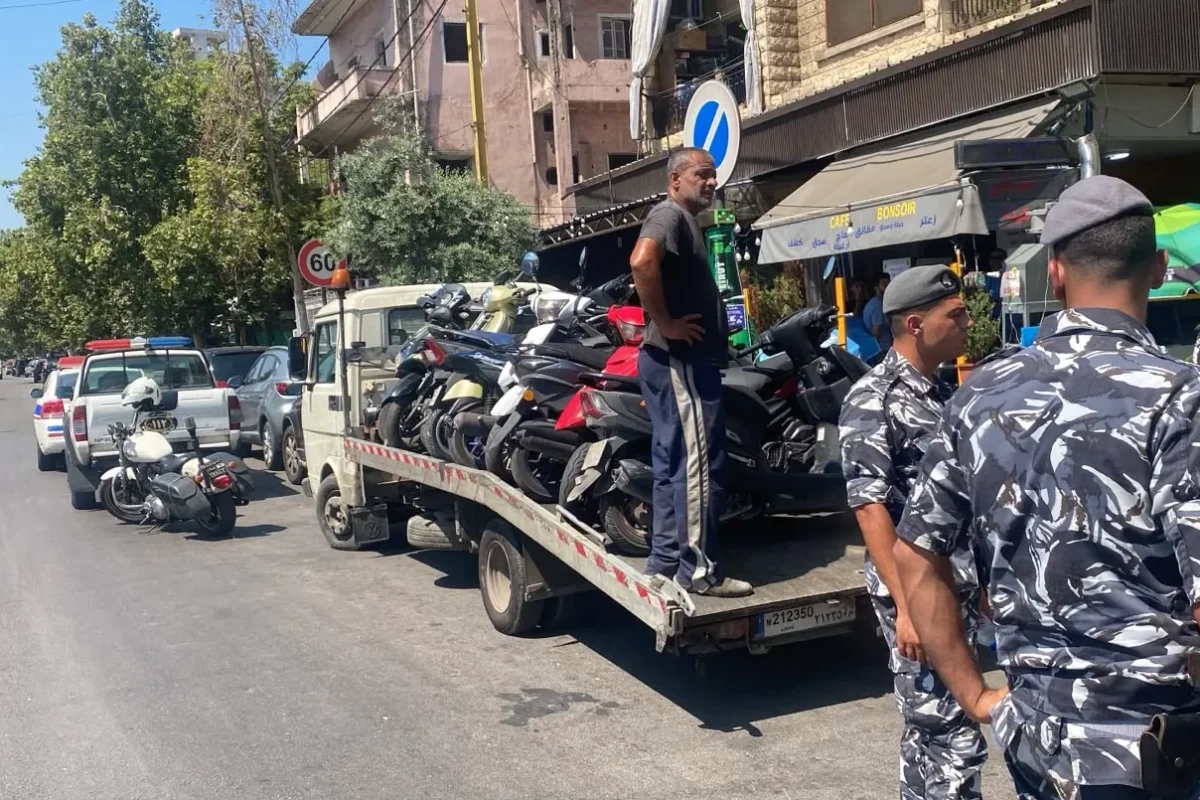 بالصور – حملة مشتركة في بيروت تسفر عن حجز 880 دراجة آليّة وتنظيم 4528 محضر مخالفة