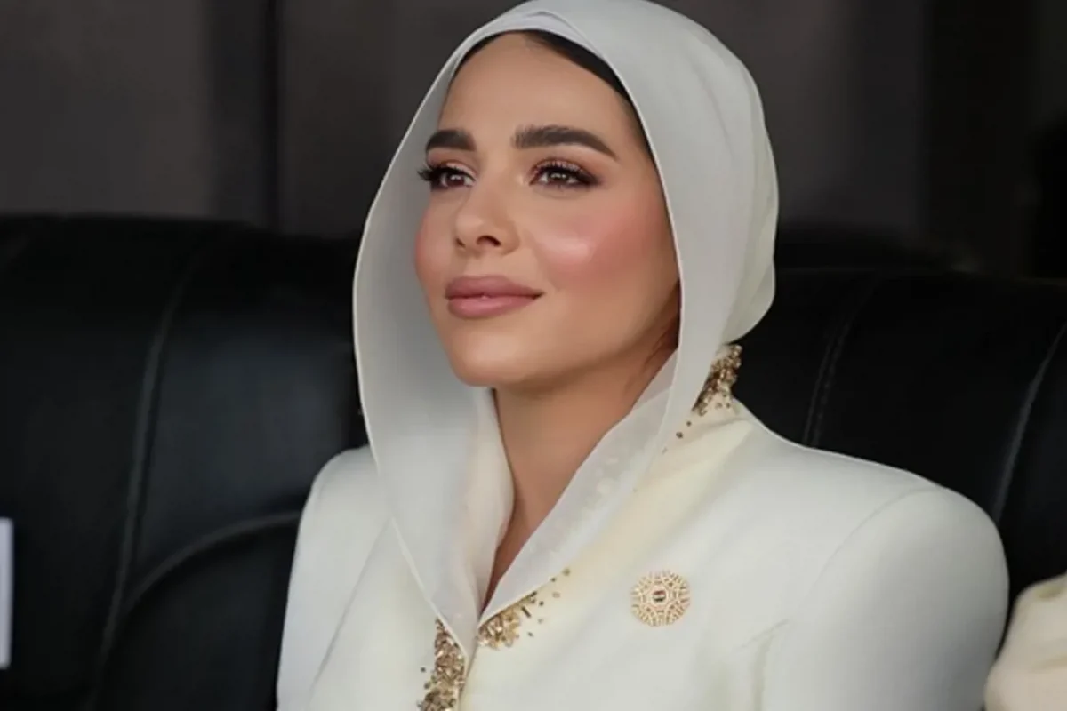 آية السيسي تتألّق في “الأوكتاغون” بفستان يحمل رسالة وطنية (صور وفيديو)