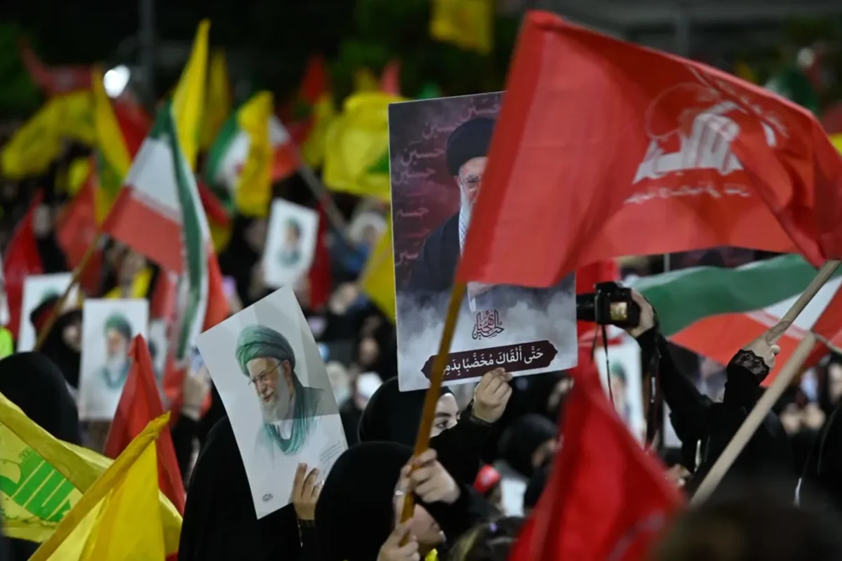 الخطاب الأخير لنعيم قاسم… هل انطوى على وعد من “حزب الله” بـ”إسناد إيران” إذا عادت الحرب؟
                         , خروقات متواصلة… وزير الدفاع الإسرائيلي: لا نحتاج إلى إذن للبقاء في لبنان , 
                   لبنان على حافة حرب ثالثة!