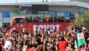مصر تستقبل “الفراعنة” بالأهازيج بعد إنجازهم التاريخي في كأس العالم (فيديو)