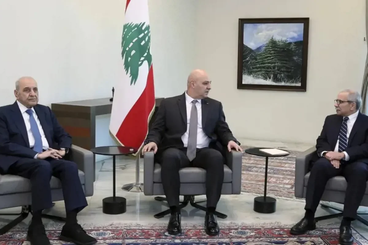 لبنان يُعزّي بوفاة حمد بن خليفة: لعب دوراً فاعلاً في تقريب وجهات النظر بين اللبنانيين
                         , وفاة الأمير السابق لدولة قطر حمد بن خليفة آل ثاني عن 74 عاماً… من هو؟