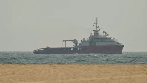 صراع إرادات في مضيق هرمز يُقفل طريق الديبلوماسية ويُنذر بحرب أوسع