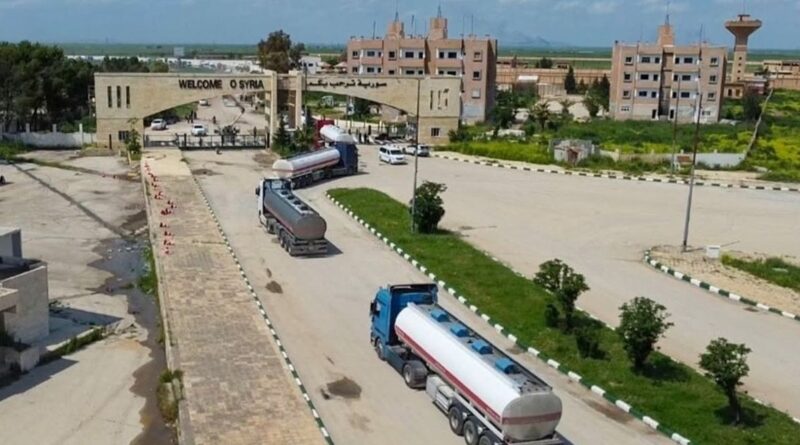 هل يخسر العراق ممراً آخر بعد هرمز عقب تعرض سائقي صهاريج نفطه المتجهة إلى سوريا لهجمات؟