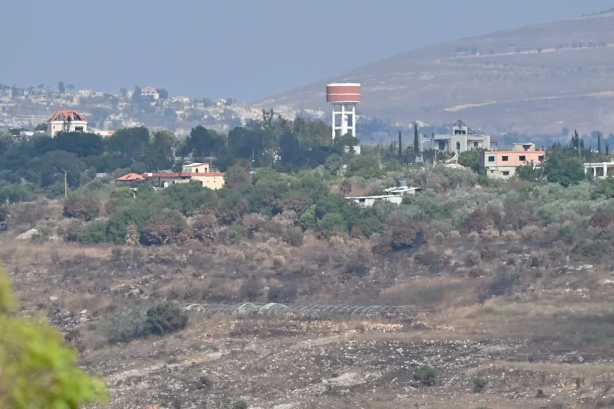 واشنطن تعلن المباشرة بتطبيق “المناطق التجريبيّة” جنوباً… والجيش اللبناني: لعدم التوجه إلى زوطر الغربية
                         , 
                   رفض للمناطق التجريبية في بلدات محررة مع احتضان للجيش والحزب: سقف التعاون اتفاق تشرين 2024