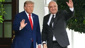 عون خلال لقائه ترامب: الهدف النهائي هو إنهاء العداء بين لبنان وإسرائيل إلى الأبد
                         , زيارات ولقاءات “رئاسية” بين لبنان وأميركا: زيارات عمل، زيارات خاصة، ولقاءات على هامش الجمعيّة العامة للأمم المتحدّة