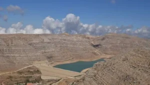 جدل بين “التيار” و”القوات” حول سد شبروح