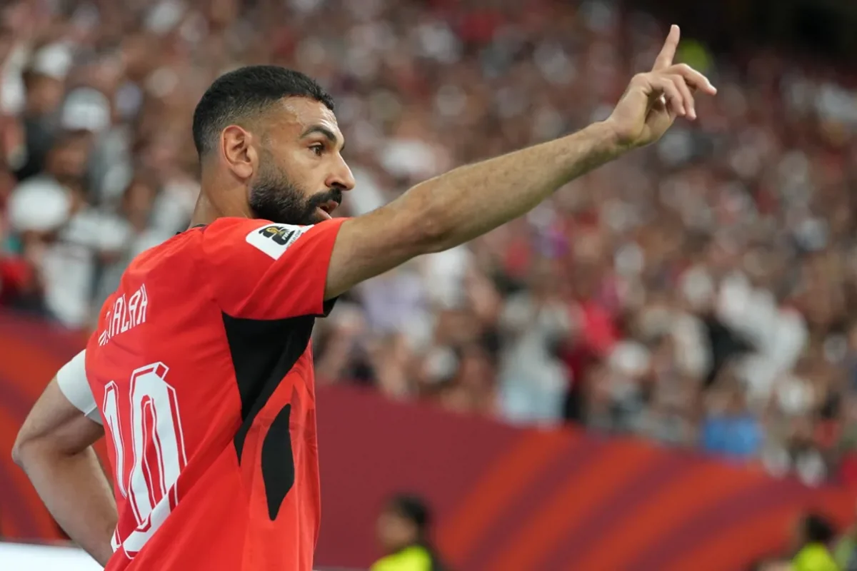 خطوة مفاجئة من بشكتاش تشعل التكهنات بشأن انضمام محمد صلاح