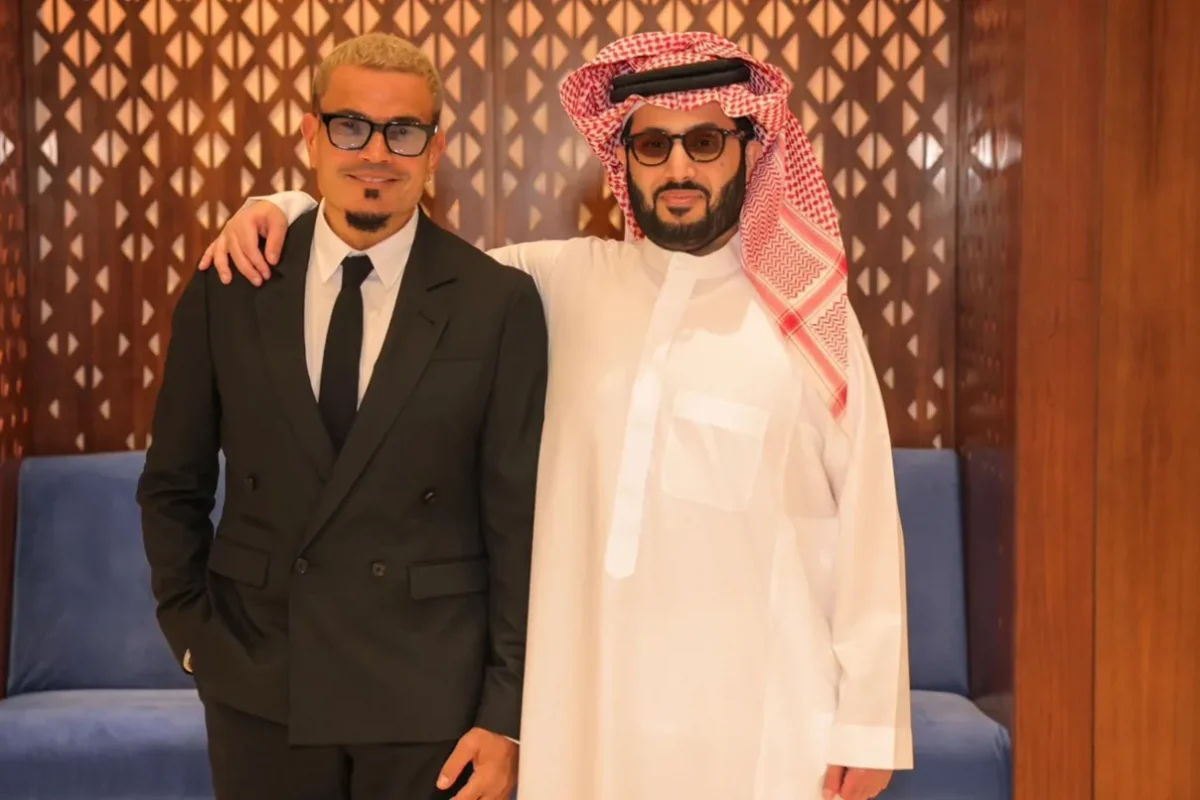 تركي آل الشيخ يفي بوعده لنادر نور في ألبوم عمرو دياب الجديد “حبيتك”