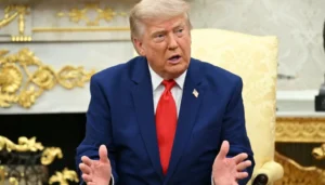 مجتبى خامنئي ووداع لينين