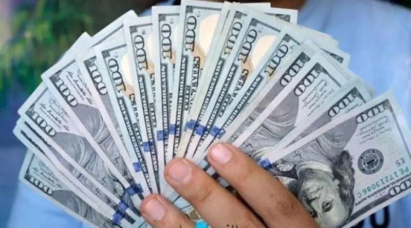 تراجع التحويلات من الخليج إلى النصف