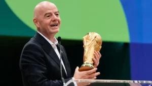 إنفانتينو في عين العاصفة… مشروع بيع كأس العالم أصبح معركة بقاء