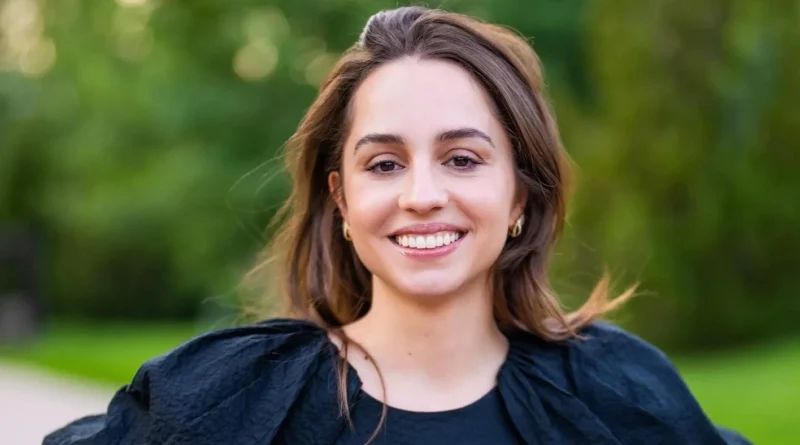 الملكة رانيا تكشف اسمي توأمي الأميرة إيمان