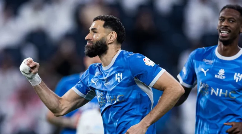 رحيل بنزيما قد يكلف الهلال الملايين… كم يبلغ راتبه؟