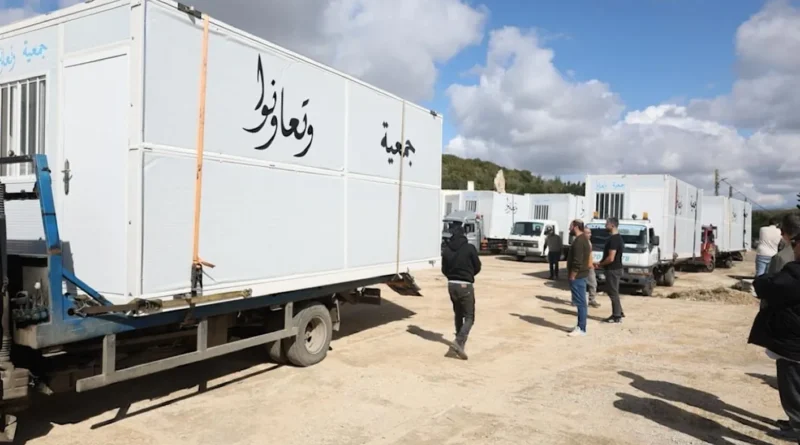 البيوت الجاهزة للعائدين من النازحين ليست جاهزة بعد… والعدد القليل منها لمقار البلديات بلا بنى تحتية