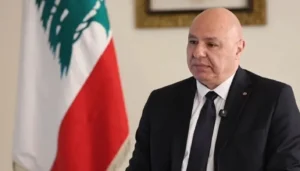 الرئيس جوزف عون إلى روما خلال الأيام المقبلة… ماذا في جدول الزيارة؟
                         , كليرفيلد يراوح عند “التحقّق” و”المناطق التجريبية”… لبنان يندفع نحو إعادة تثبيت “اليونيفيل” أو بديلها