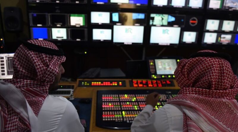 دول الخليج تسيطر على قائمة أعلى نسبة سكان في سن العمل (إنفوغراف)