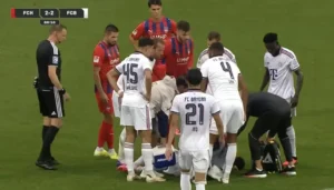 شاهد الفيديو… موسيالا ينهار مجدداً وبايرن ميونيخ يعلق