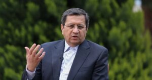 محافظ البنك المركزي الإيراني يكشف عن صادرات بلاده النفطية.. هذه التحديات الجديدة