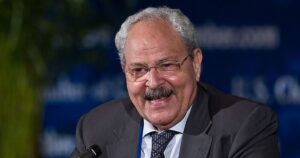 رحيل سمير رضوان وزير مالية مصر بعد ثورة 25 يناير