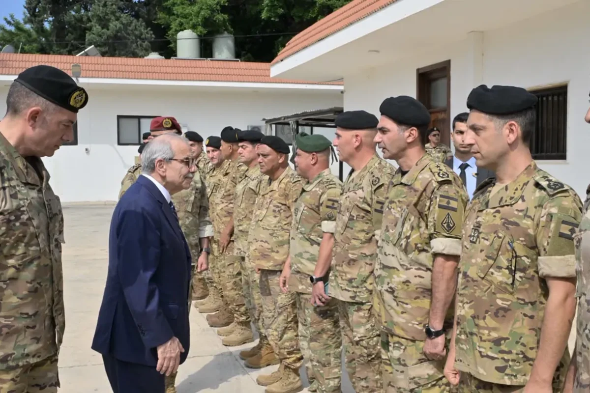 سلام يجول جنوبي الليطاني برفقة منسّى: نريد لجنوب لبنان أن يكون تحت سلطة الدولة الواحدة (صور)