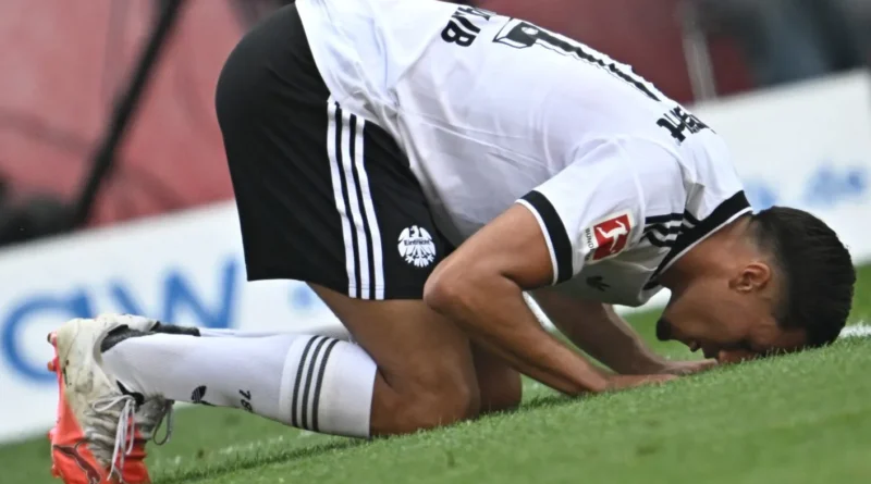 من هو المغربي يونس بن طالب الذي سجل “هاتريك” في الدوري الألماني؟