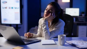هل جرعة كرياتين تحلّ مشكلة السهر في الحالات الطارئة؟
