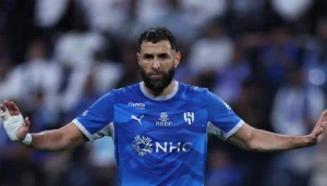 هل قرّر كريم بنزيما اعتزال كرة القدم بعد الأزمة مع الهلال؟