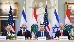 واشنطن تتوسّط بين الدولة اللبنانية و”حزب الله”؟
                         , كيف يقرأ “حزب الله” تصاعد التّهديدات الأميركية ضدّه؟ , 
                   حديبية علي الطاهر!