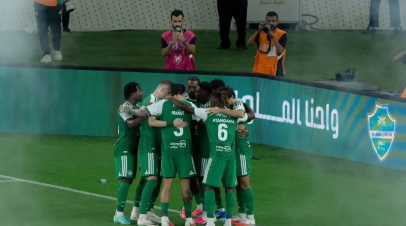 الأهلي يكتسح الرياض 5-0… انتصار عريض يعزز موقعه في دوري روشن