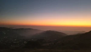 قرنايل: حين يتحوّل الغروب إلى لوحة لا تتكرّر (صور)
