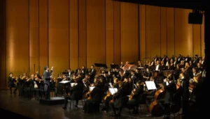 مهرجان أبوظبي ببرنامج يجمع عمالقة الموسيقى العالمية والفن الإماراتي