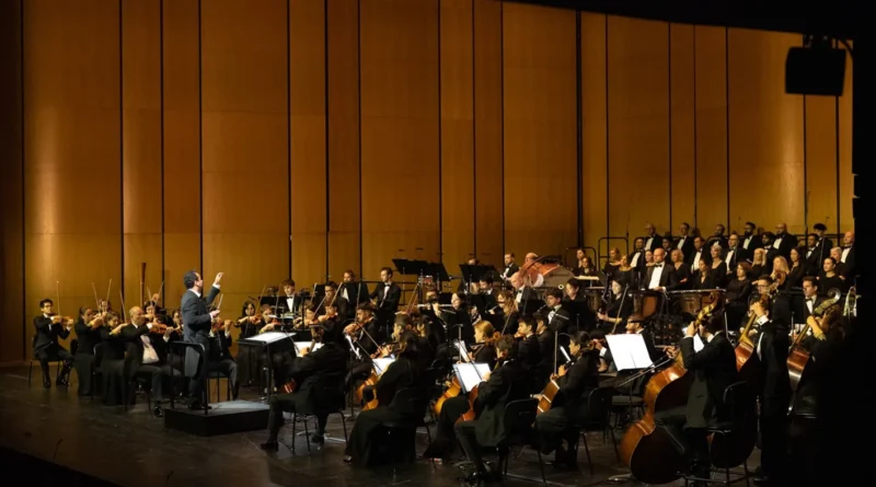 مهرجان أبوظبي ببرنامج يجمع عمالقة الموسيقى العالمية والفن الإماراتي