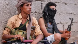 بين هرمز وباب المندب يضيع اليمن