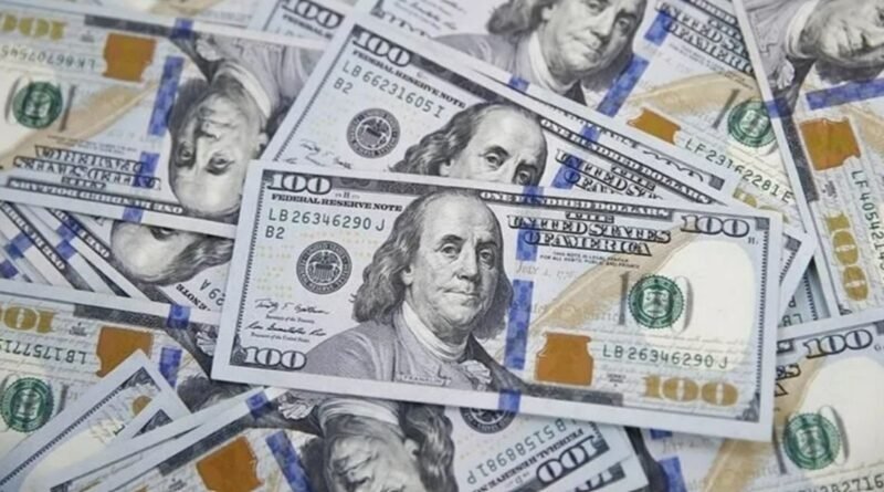 نيران الحرب تنعش الدولار وتشعل أسعار النفط