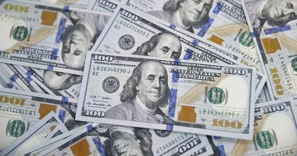 نيران الحرب تنعش الدولار وتشعل أسعار النفط