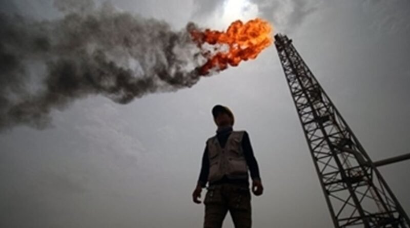 الاضطرابات بمضيقي هرمز وباب المندب تقفز بأسعار الوقود