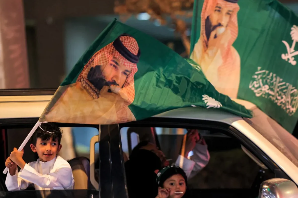 السعودية في عيدها الوطني… تاريخ من التكيّف والاستمرارية