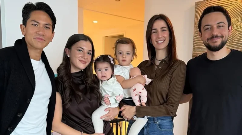الأمير الحسين والأميرة رجوة في صورة عفويّة مع الأمير عبد المتين وعائلته