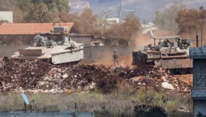 الجيش الإسرائيلي: إصابة ضابط وجندي بـ”حادث عملياتي” في جنوب لبنان
                         , لبنان يتقلّب قلقاً أمام أخطار الزمن الانتخابي الإسرائيلي
