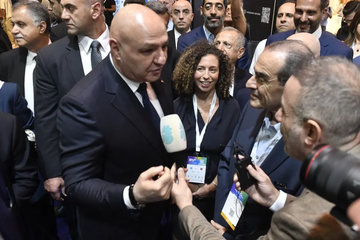 عون افتتح معرض “إكسبيريا” في بيروت وزار جناح “النهار”: “من لا يتابع التطور سيسبقه التاريخ” (فيديو)