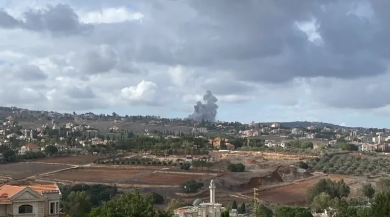 غارات على جنوب لبنان… وتوغّل آليات إسرائيلية في كفرشوبا قُبيل قطاف الزيتون
                         , جنوب لبنان: حتى أشجار الزيتون باتت لها حدود